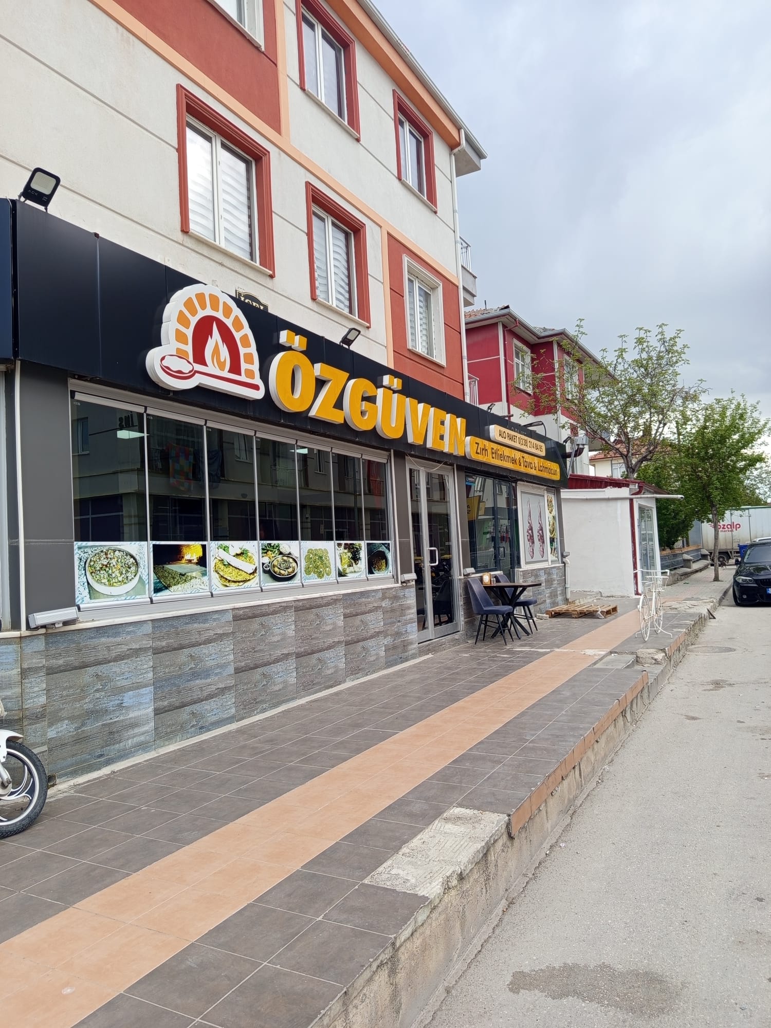 ÖZGÜVEN ETLİEKMEK KASAP 1