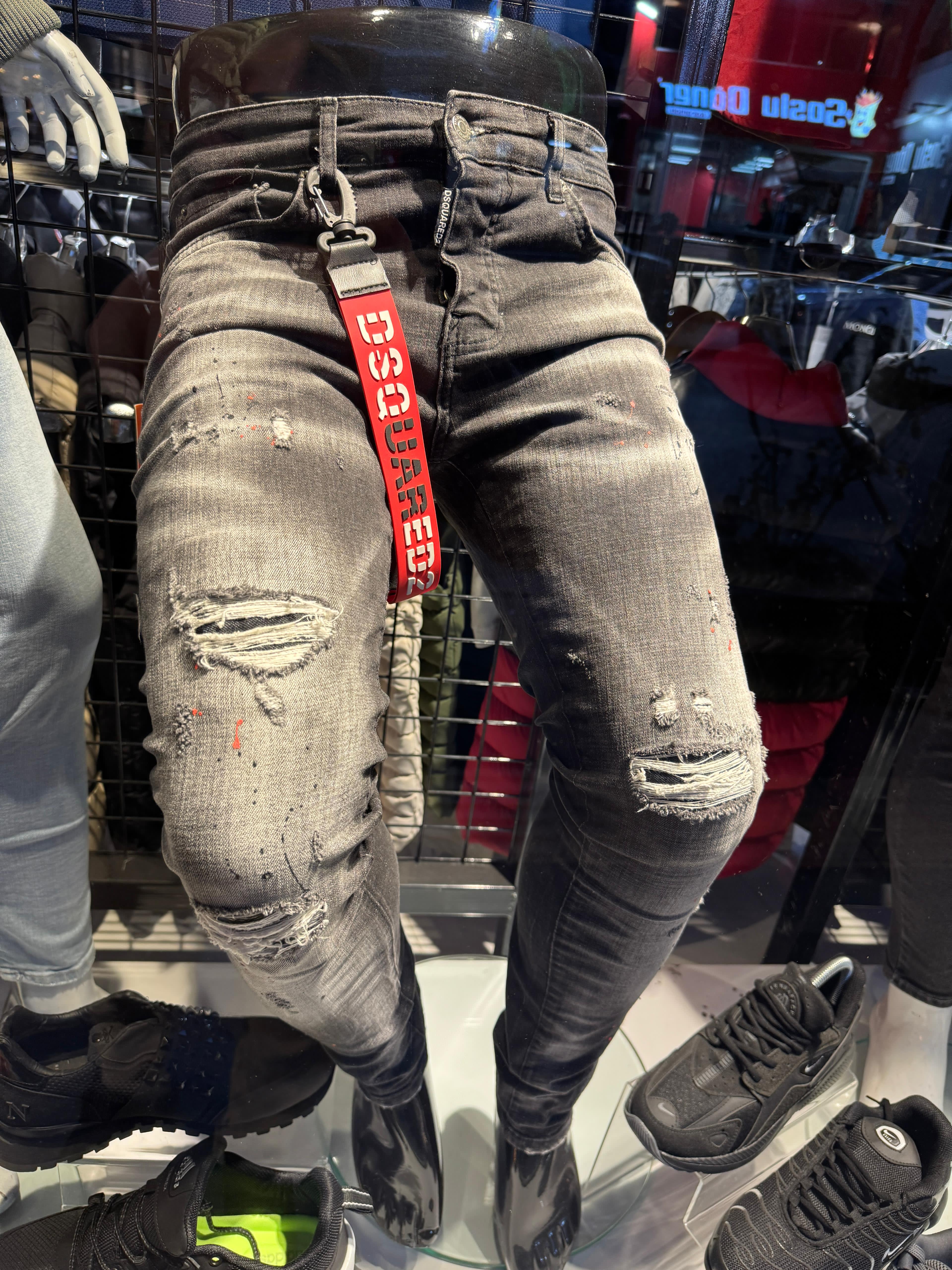 FENOMEN SPOR GİYİM 