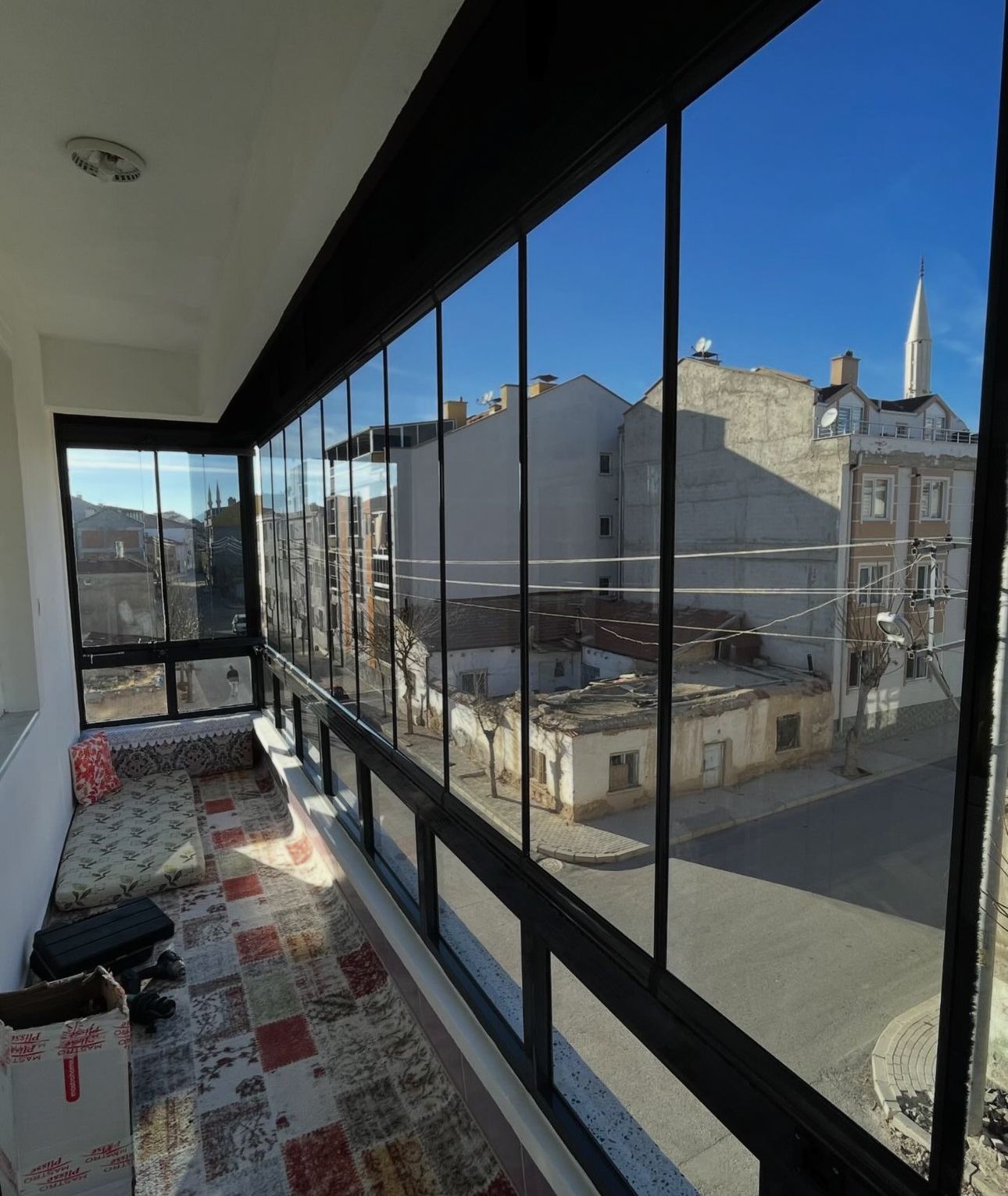 CAM BALKON